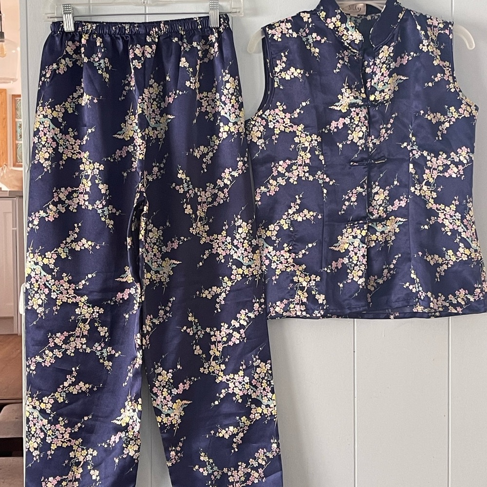 NWOT Silky blue cherry blossom Satin Pajama Set